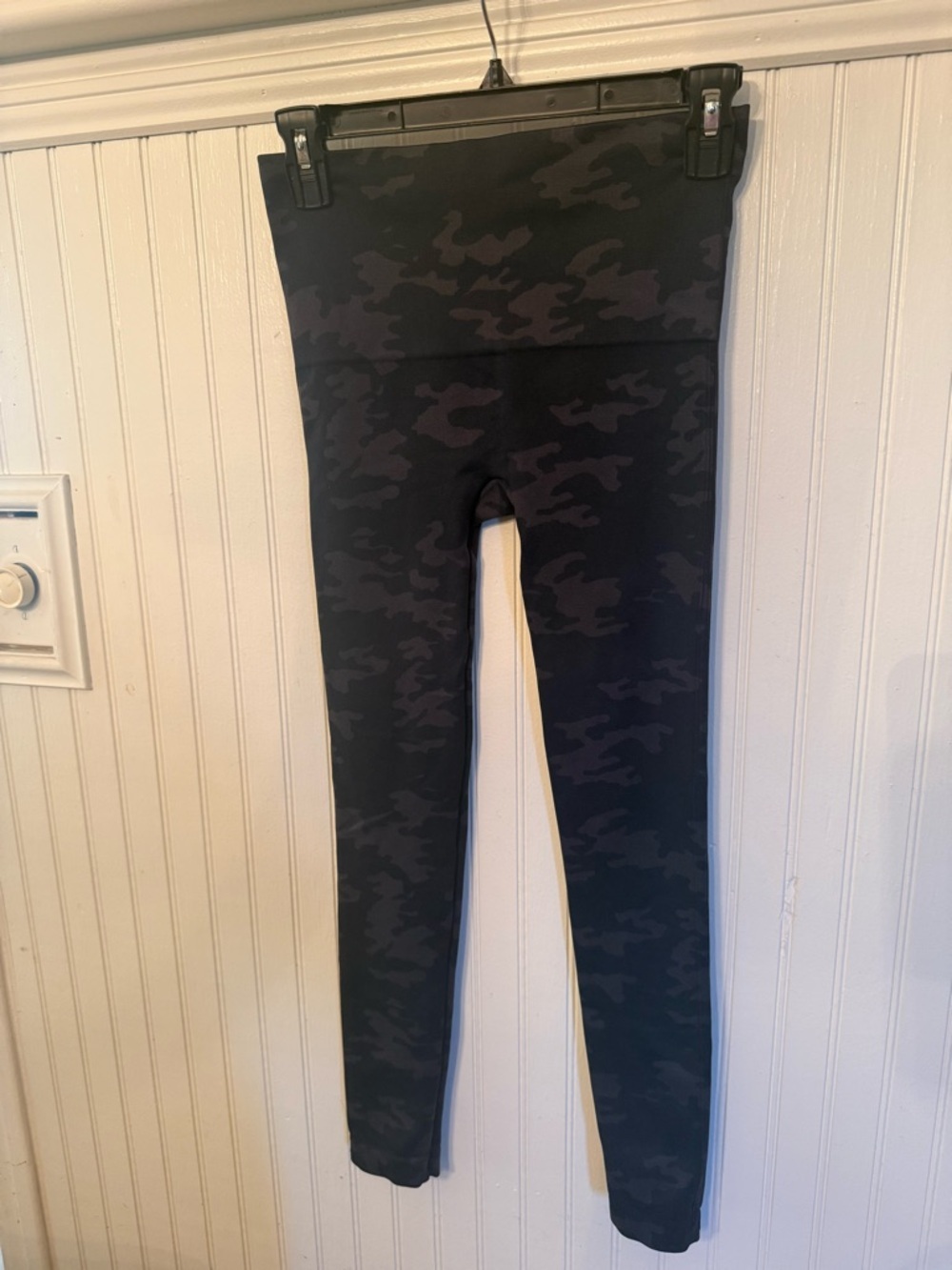 Spanx Look at me now Camo Leggings Medium